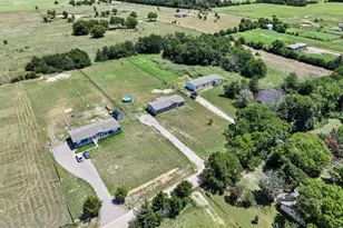 1235 Co Rd 1400, Ravenna, TX 75476 - Photo 31