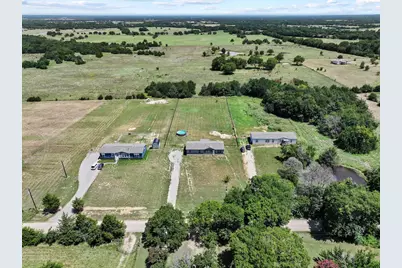 1235 County Road 1400, Ravenna, TX 75476 - Photo 31