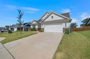 801 Taliaferro Trl, Springtown, TX 76082 - Photo 3