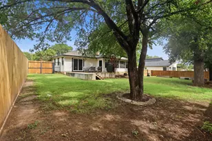 9705 Rosalie Ct, Granbury, TX 76049 - Photo 37
