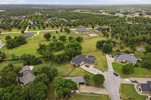9705 Rosalie Ct, Granbury, TX 76049 - Photo 39