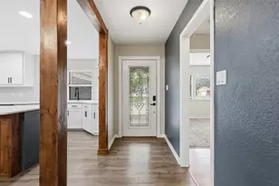 9705 Rosalie Ct, Granbury, TX 76049 - Photo 7