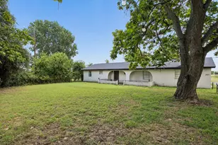 7971 Peden Rd, Azle, TX 76020 - Photo 13