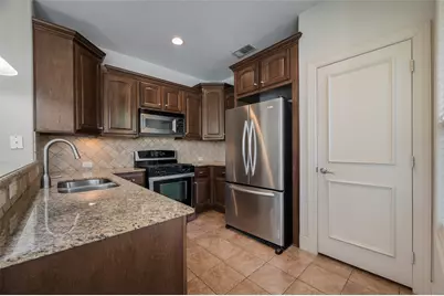 2505 Fountain Cove, Carrollton, TX 75006 - Photo 9