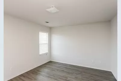 1407 Matthew Drive, Ennis, TX 75119 - Photo 9