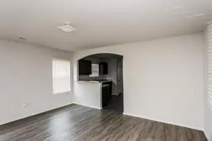 1407 Matthew Dr, Ennis, TX 75119 - Photo 7