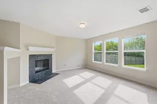 3009 Dusty Oak Dr, Dallas, TX 75227 - Photo 5