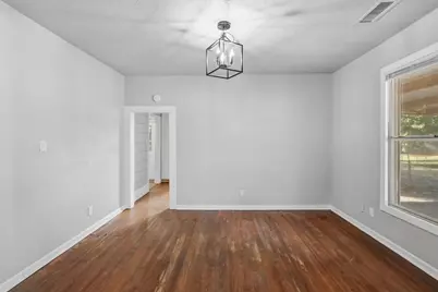 411 Poindexter Avenue, Cleburne, TX 76033 - Photo 9
