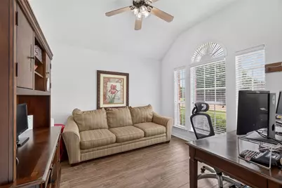 641 Carriage Lane, Saginaw, TX 76179 - Photo 15