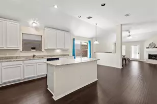 2356 Aurora Dr, Little Elm, TX 75068 - Photo 11
