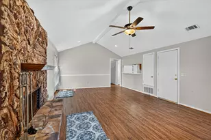 1613 19th St, Plano, TX 75074 - Photo 5
