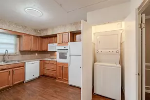 7021 Kingsbury Dr, Dallas, TX 75231 - Photo 7