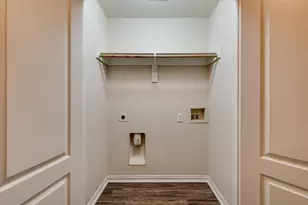 121 Cliff Height Cir, Dallas, TX 75241 - Photo 17