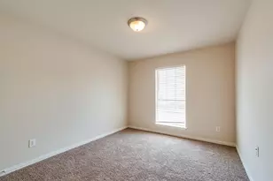 121 Cliff Height Cir, Dallas, TX 75241 - Photo 7