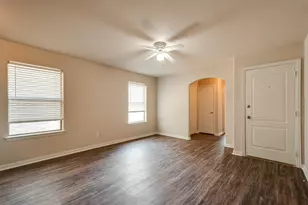 121 Cliff Height Cir, Dallas, TX 75241 - Photo 11