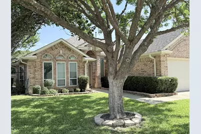 2751 Crystal Glenn Circle, Hurst, TX 76054 - Photo 3