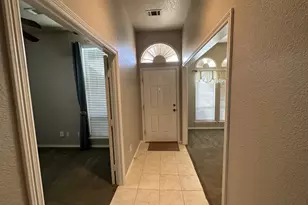 2751 Crystal Glenn Cir, Hurst, TX 76054 - Photo 5