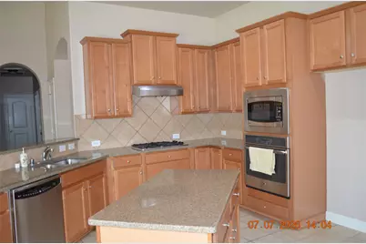 9638 Castlerock Trail, Frisco, TX 75033 - Photo 13