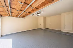 3827 Holland Ave, Dallas, TX 75219 - Photo 31