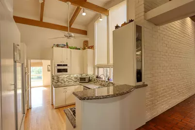 610 W Park Avenue, Weatherford, TX 76086 - Photo 9