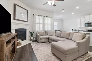 10330 Quail Pointe Rd, Aubrey, TX 76227 - Photo 5