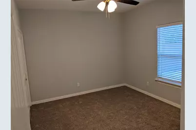 1411 S Walnut Street, Sherman, TX 75090 - Photo 9