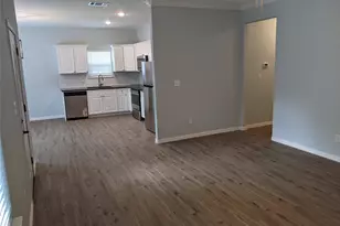 1411 S Walnut St, Sherman, TX 75090 - Photo 3