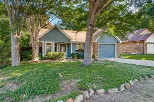 212 W Graham St, McKinney, TX 75069 - Photo 1