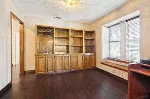 2901 Big Oaks Dr, Garland, TX 75044 - Photo 5
