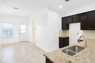 9113 Holliday Ln, Aubrey, TX 76227 - Photo 11