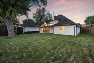 9406 Hilldale Dr, Dallas, TX 75231 - Photo 35