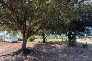 1362 Woodridge, Eustace, TX 75124 - Photo 11