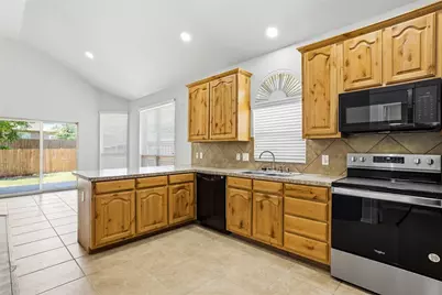 6221 Bush Buck Run, Fort Worth, TX 76179 - Photo 11