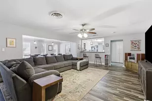 1308 W Redbud Dr, Hurst, TX 76053 - Photo 19