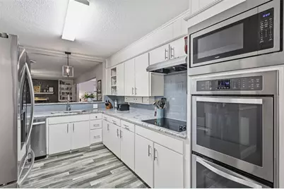 1308 W Redbud Drive, Hurst, TX 76053 - Photo 15