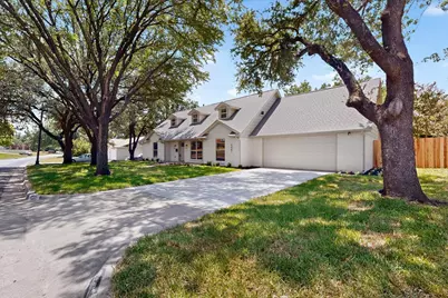 4001 Georgian Drive, Haltom City, TX 76117 - Photo 35