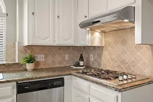 1133 Kelly Ln, Lewisville, TX 75077 - Photo 13