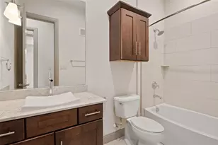 1021 Pavillion Ave, Dallas, TX 75204 - Photo 9