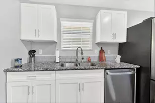 2309 Indian Creek Dr, Irving, TX 75060 - Photo 15