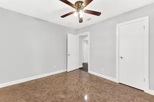 2309 Indian Creek Dr, Irving, TX 75060 - Photo 25