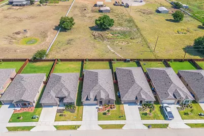 860 Round Robin Lane, Fort Worth, TX 76131 - Photo 3