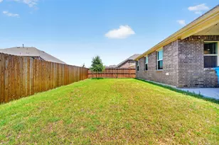 10105 Sunnyview Ln, Aubrey, TX 76227 - Photo 29
