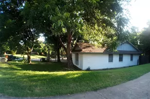 522 4th St, Grand Prairie, TX 75050 - Photo 3