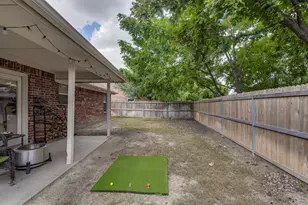 304 Mary Kay Ct, Burleson, TX 76028 - Photo 33