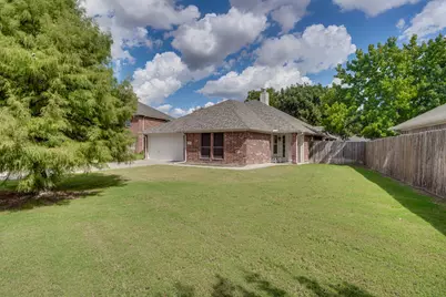 304 Mary Kay Court, Burleson, TX 76028 - Photo 7