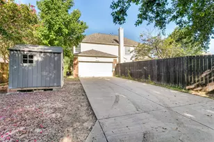 1925 Sunrise Trail, Lewisville, TX 75067 - Photo 35