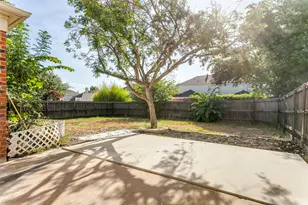 1925 Sunrise Trail, Lewisville, TX 75067 - Photo 31