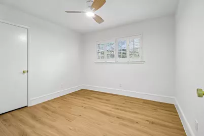 2116 Tamworth Court, Bedford, TX 76021 - Photo 7