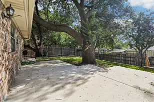 2116 Tamworth Ct, Bedford, TX 76021 - Photo 13
