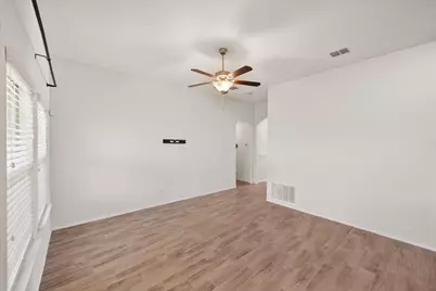5340 Brentlawn Drive, Fort Worth, TX 76179 - Photo 7